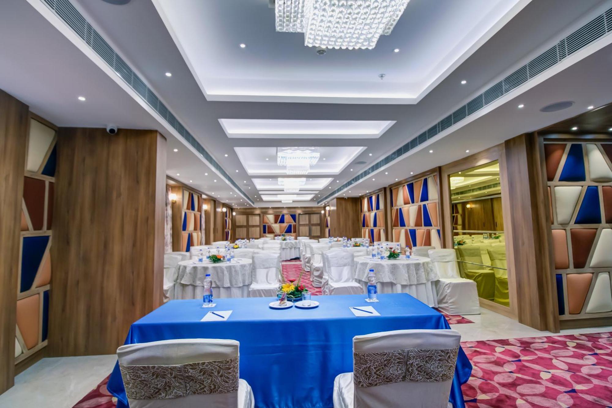 Cozzet Victoria Hotel Bhubaneswar Eksteriør billede