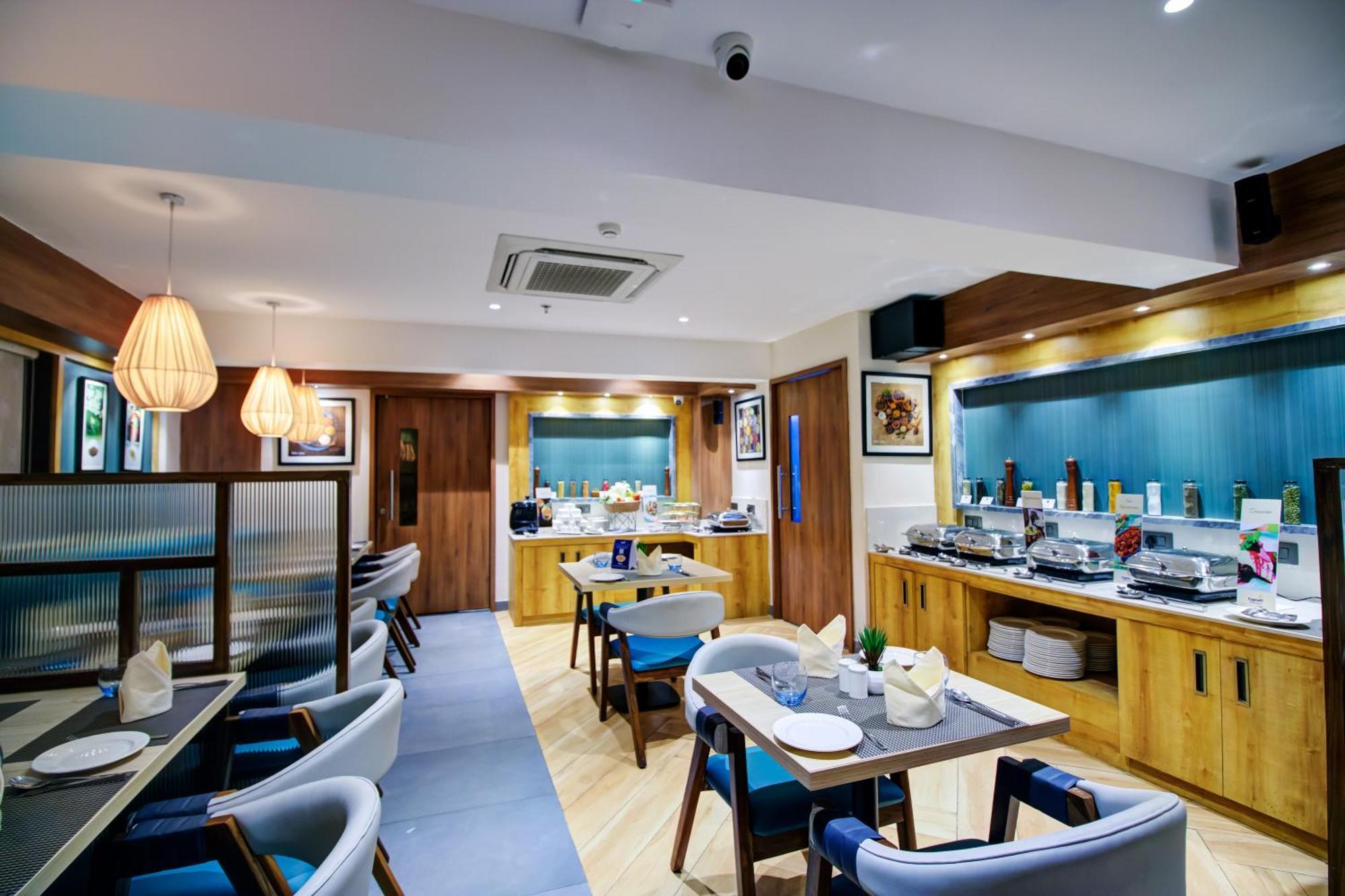 Cozzet Victoria Hotel Bhubaneswar Eksteriør billede